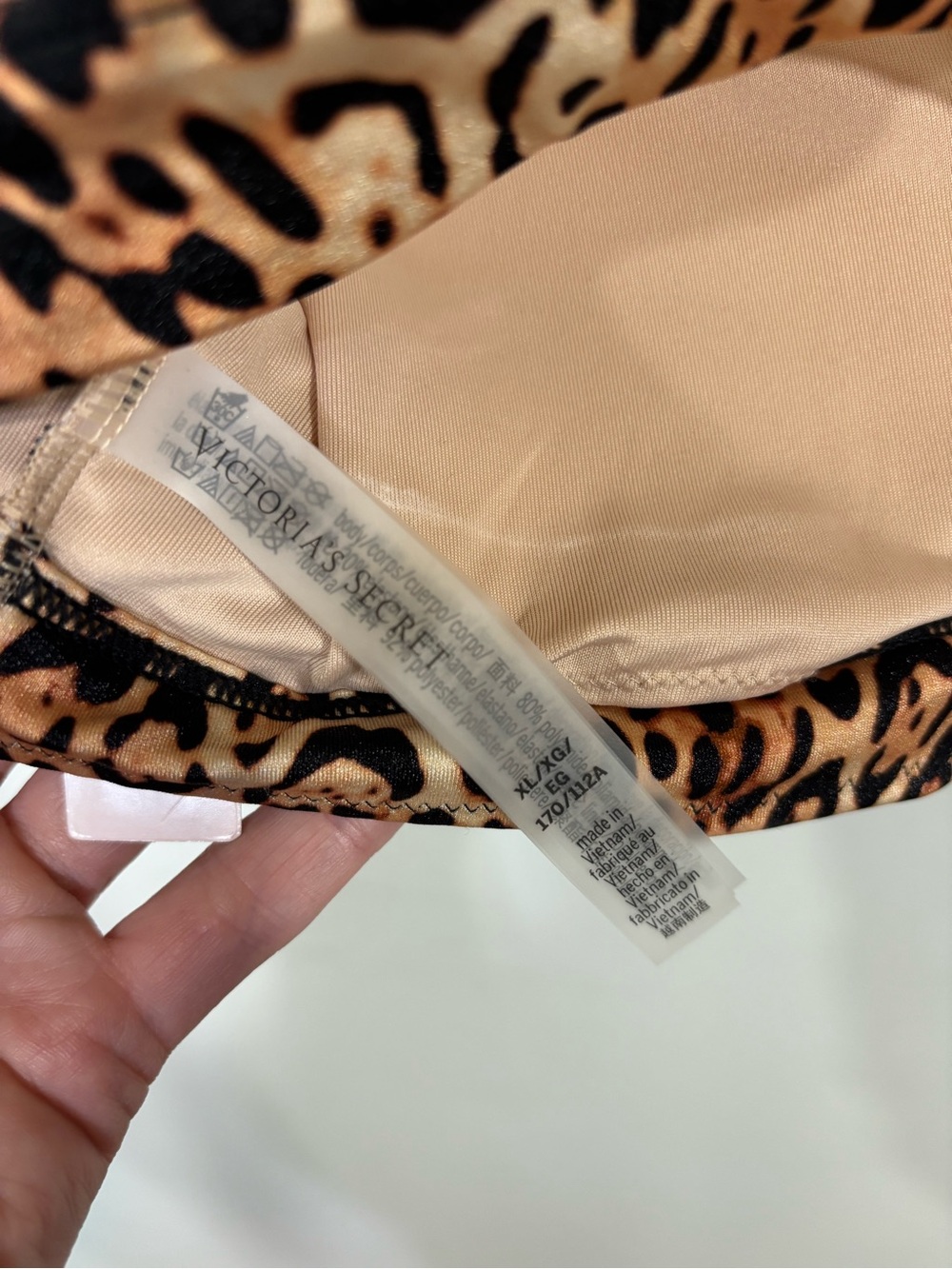 Victoria’s Secret Swim Leopard Print Bikini Top Size XL New - Picture 6 of 7